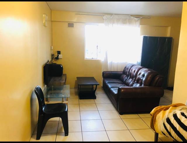 1 BEDROOM APARTMENT FOR SALE IN RUSTENBURG CENTRAL